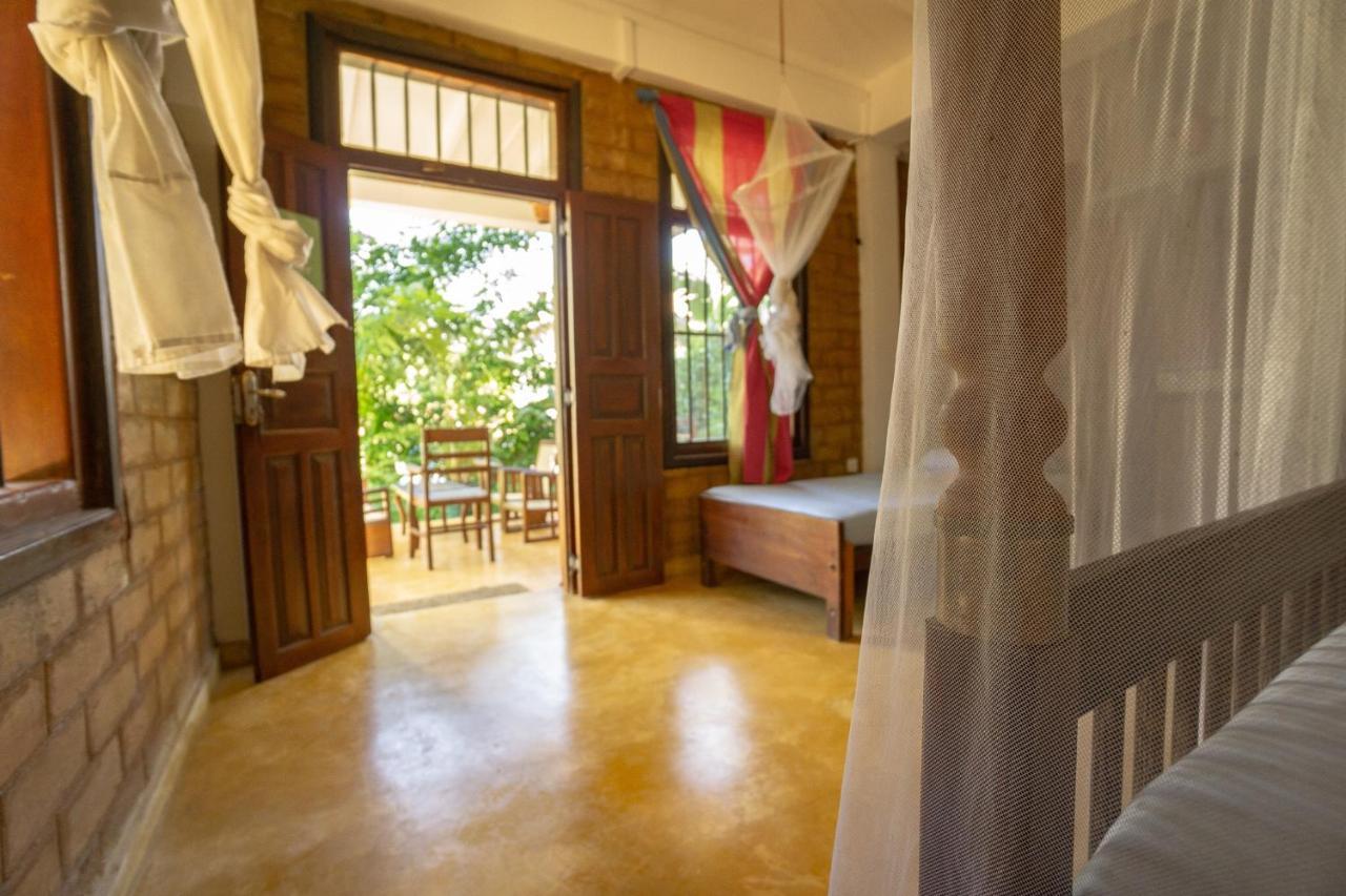 Surf & Yoga Sri Lanka - Surf Camp And Yoga Retreat With Coworking Space Mirissa Ngoại thất bức ảnh